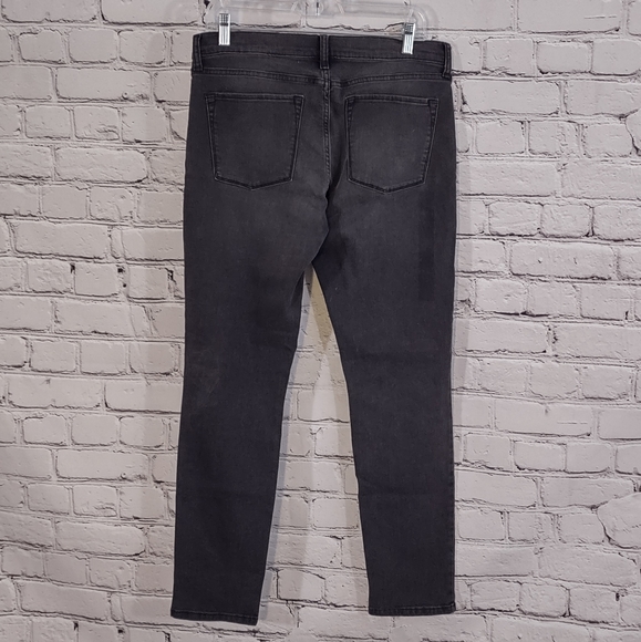 🔴5/$10 Banana Republic black skinny jeans 30/10 - Picture 5 of 6
